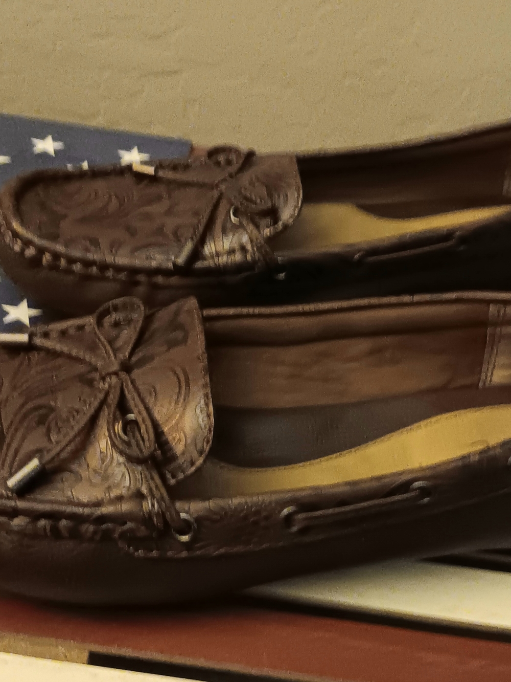 b.o.c Brown Embossed Leather Moccasin Loafers - Picture 3 of 3